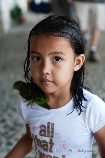 20101204_115822 D3.jpg - Young girl , Portobelo